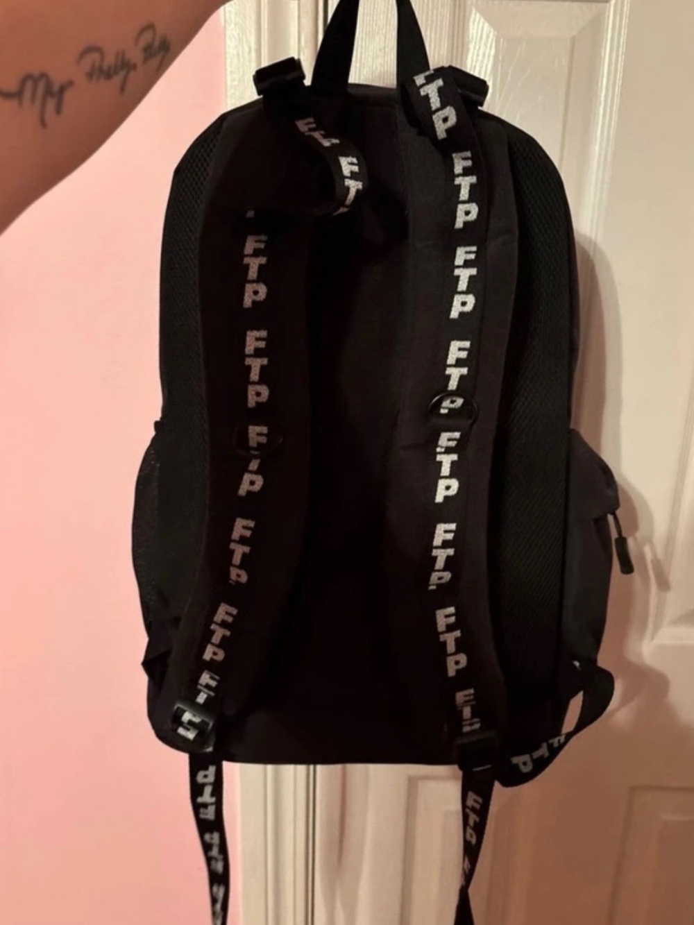 FTP Bungee Backpack - Picture 3 of 3